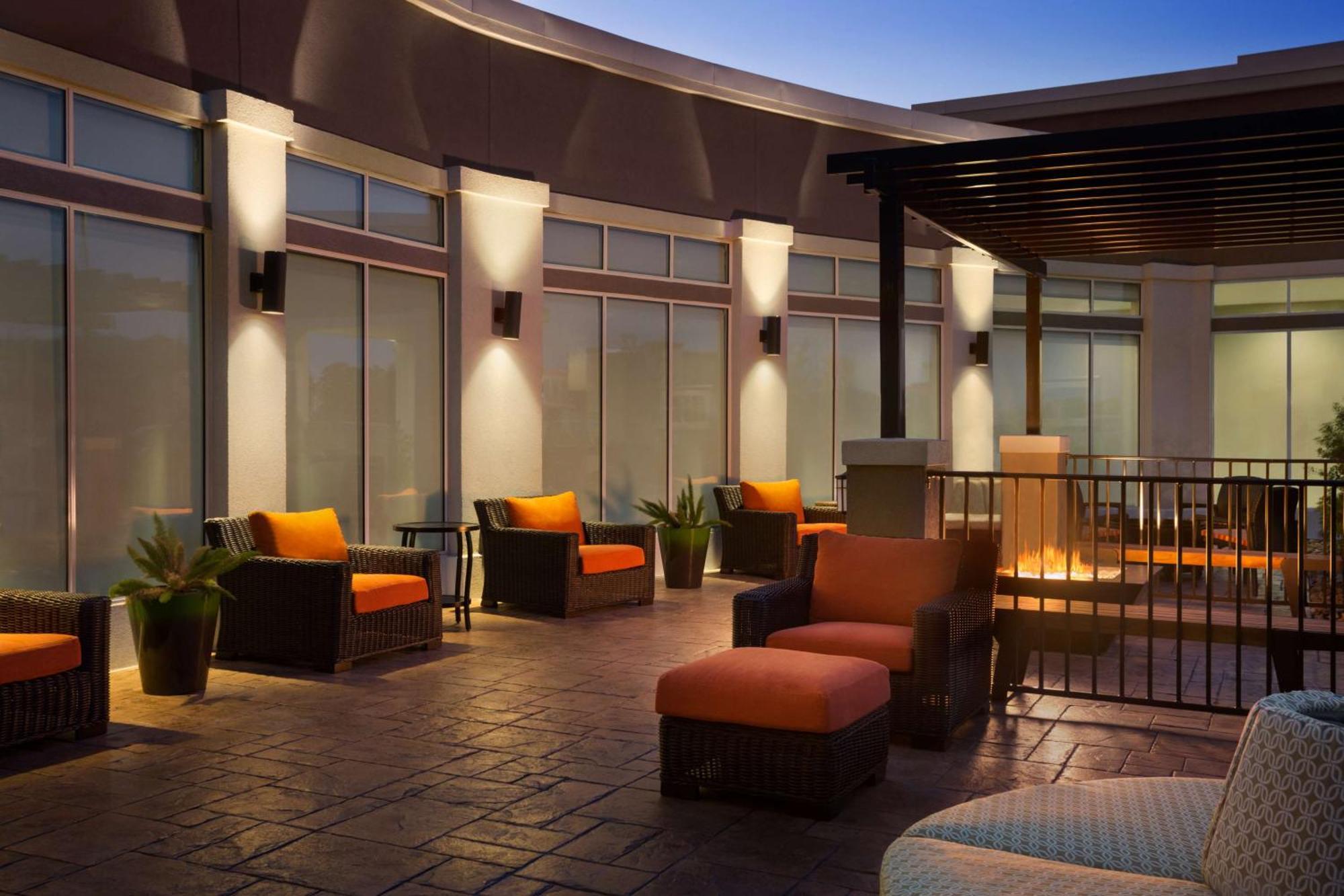 Hilton Garden Inn Houston-Baytown Zewnętrze zdjęcie