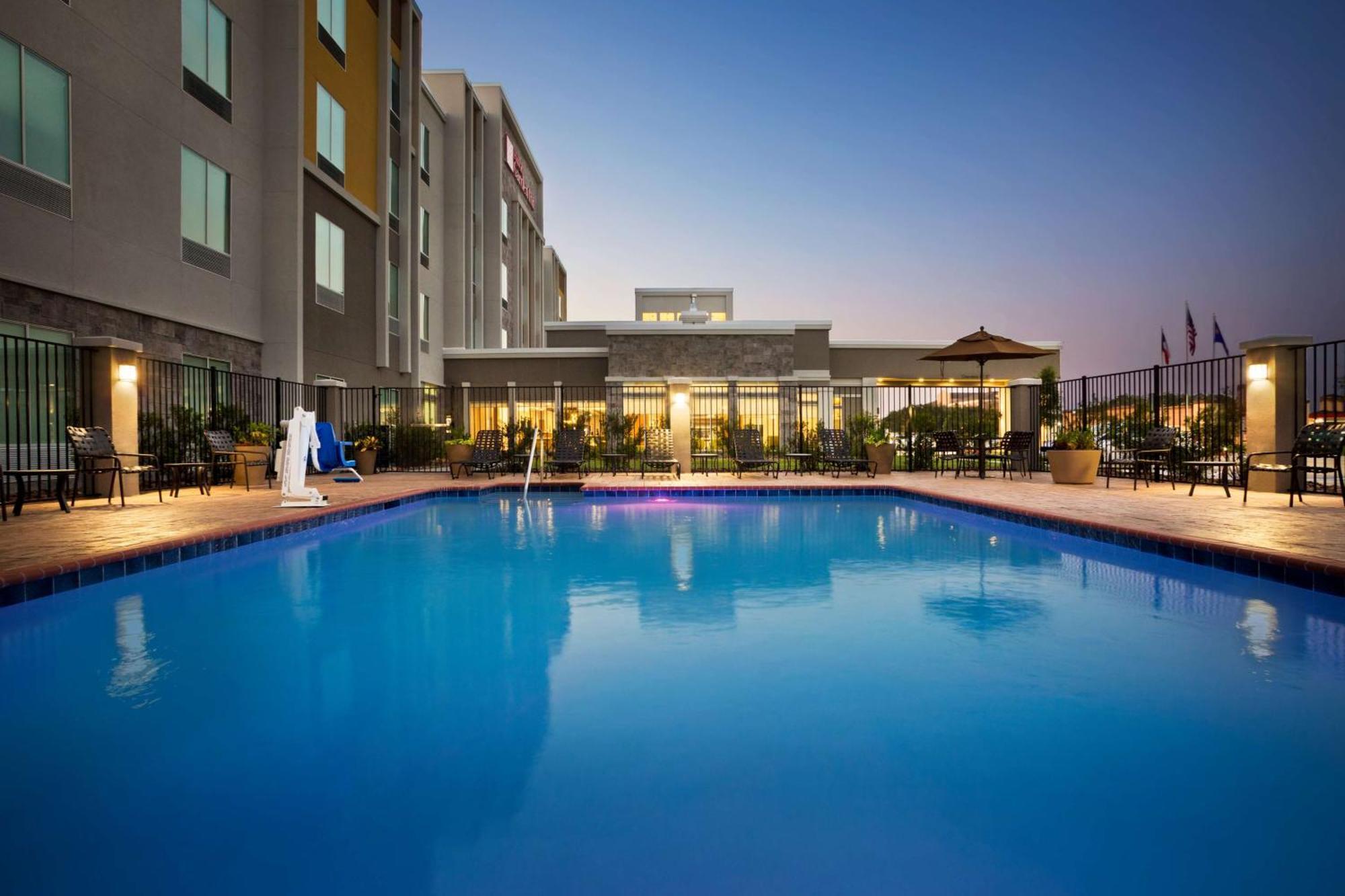 Hilton Garden Inn Houston-Baytown Zewnętrze zdjęcie